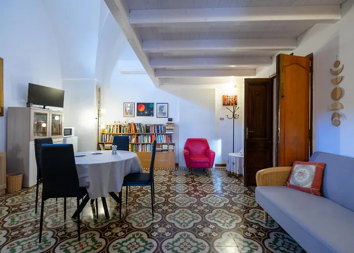 Domus Vittoria Guest house