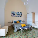 Domus Vittoria Guest house 3*